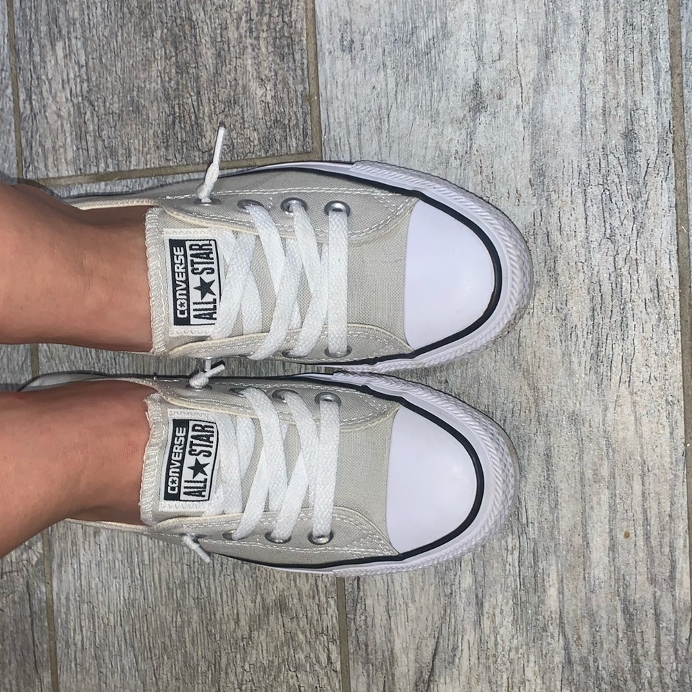 Converse - Picture 2 of 7